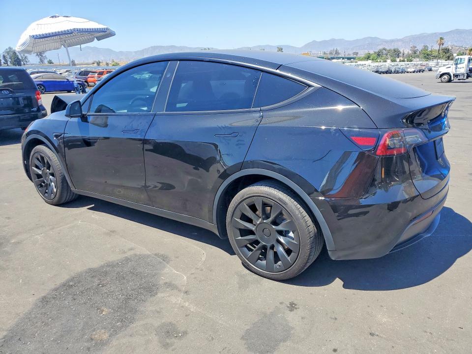 59714636 :رقم المزاد ، 7SAYGDED7RF103161 vin ، 2024 Tesla Model Y مزاد بيع
