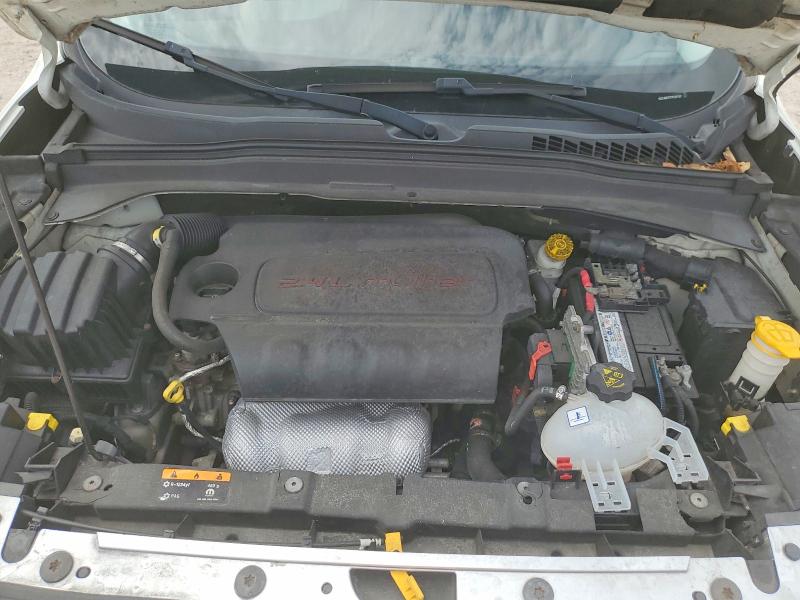 63338986 :رقم المزاد ، ZACCJBDT7FPC07157 vin ، 2015 Jeep Renegade مزاد بيع