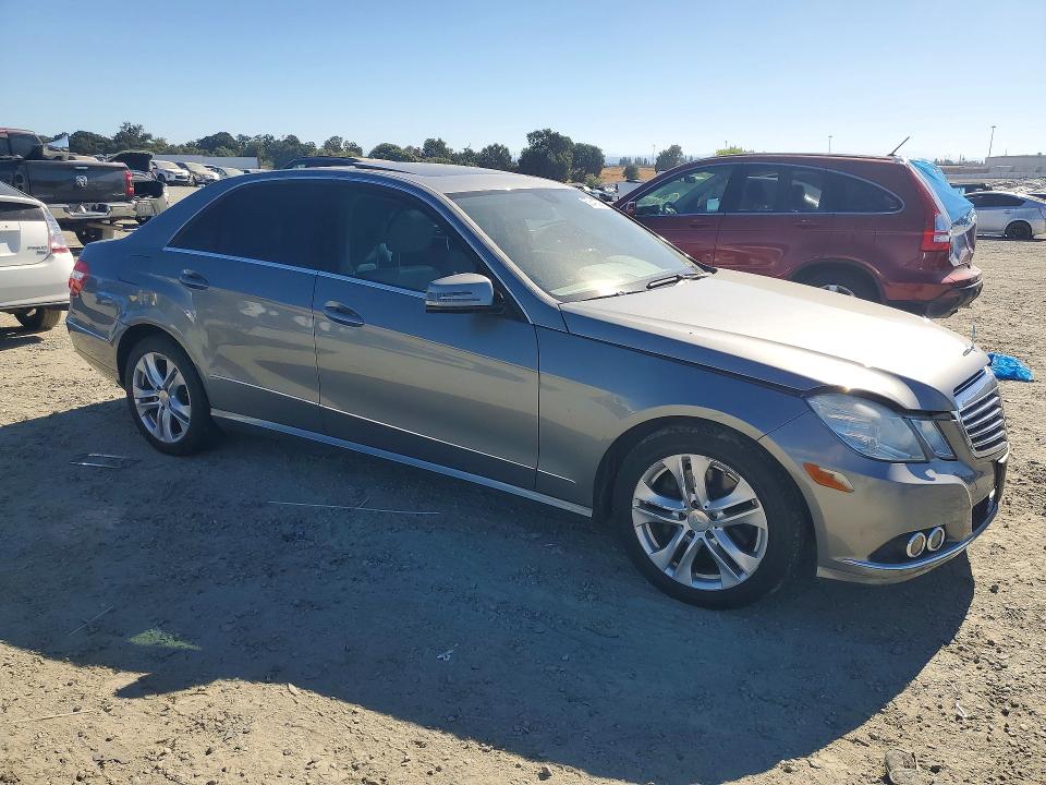 62643296 :رقم المزاد ، WDDHF5GBXAA250885 vin ، 2010 Mercedes-benz E مزاد بيع