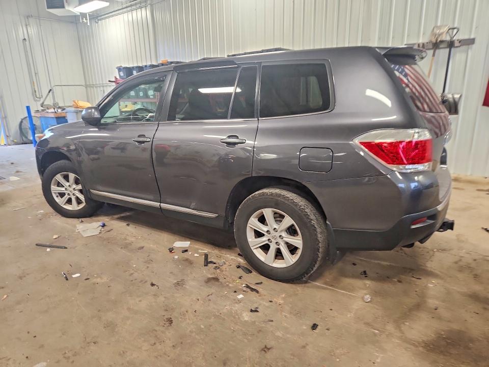 61162906 :رقم المزاد ، 5TDBK3EH5DS206145 vin ، 2013 Toyota Highlander مزاد بيع