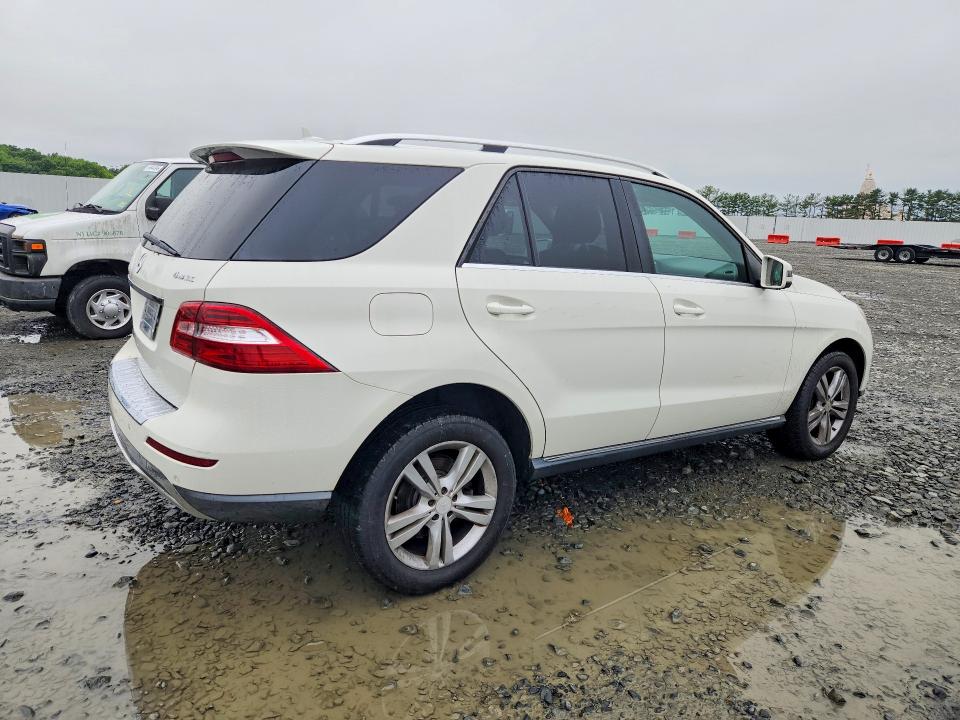 2013 Mercedes-benz Ml მანქანა იყიდება აუქციონზე, vin: 4JGDA5HB2DA195242, აუქციონის ნომერი: 60110716