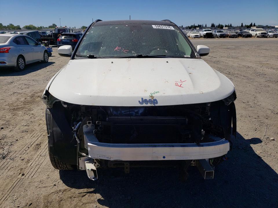 2018 Jeep Compass მანქანა იყიდება აუქციონზე, vin: 3C4NJDBB4JT142560, აუქციონის ნომერი: 59631316