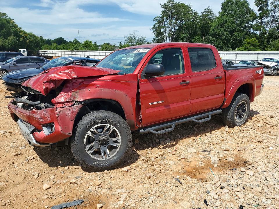 61931676 :رقم المزاد ، 5TFJU4GN5FX065878 vin ، 2015 Toyota Tacoma مزاد بيع