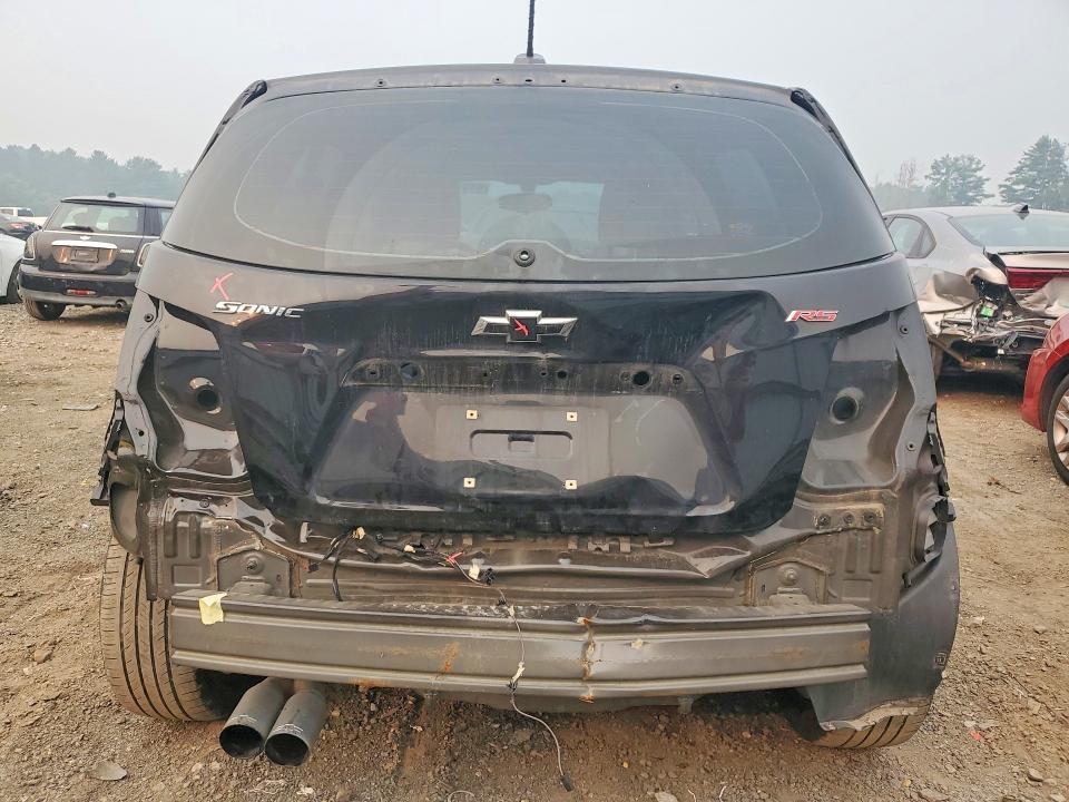 61117316 :رقم المزاد ، 1G1JC6SB2K4121002 vin ، 2019 Chevrolet Sonic مزاد بيع
