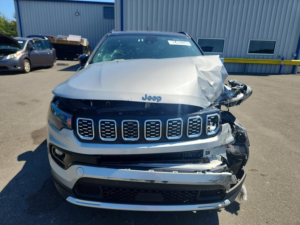 62462536 :رقم المزاد ، 3C4NJDCN2ST513077 vin ، 2025 Jeep Compass مزاد بيع