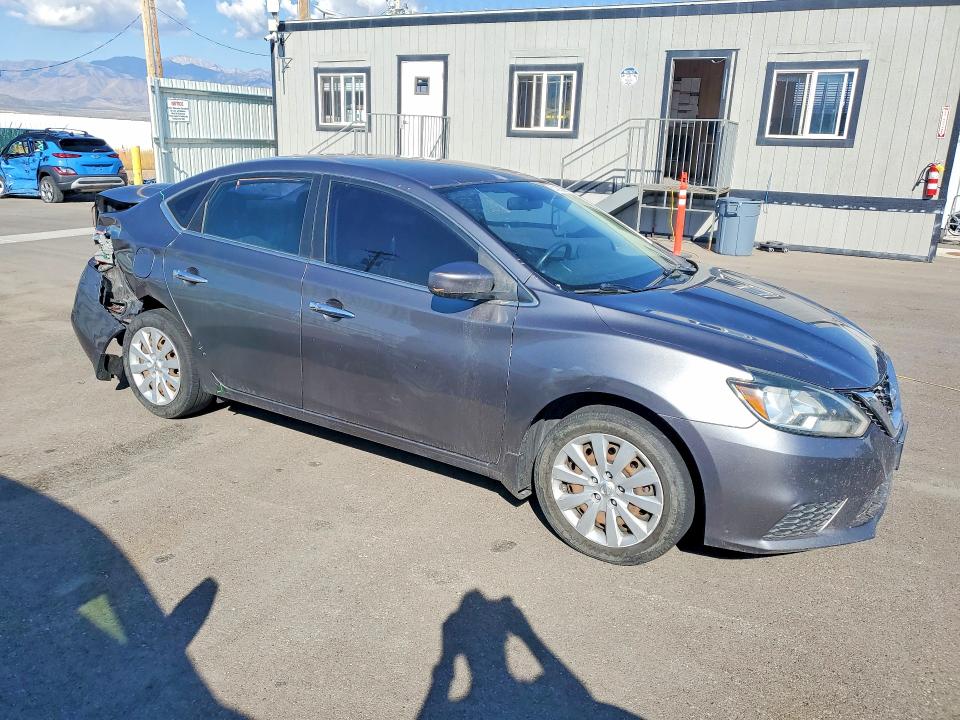 Продажа на аукционе авто 2016 Nissan Sentra, vin: 3N1AB7APXGY227072, номер лота: 61482526
