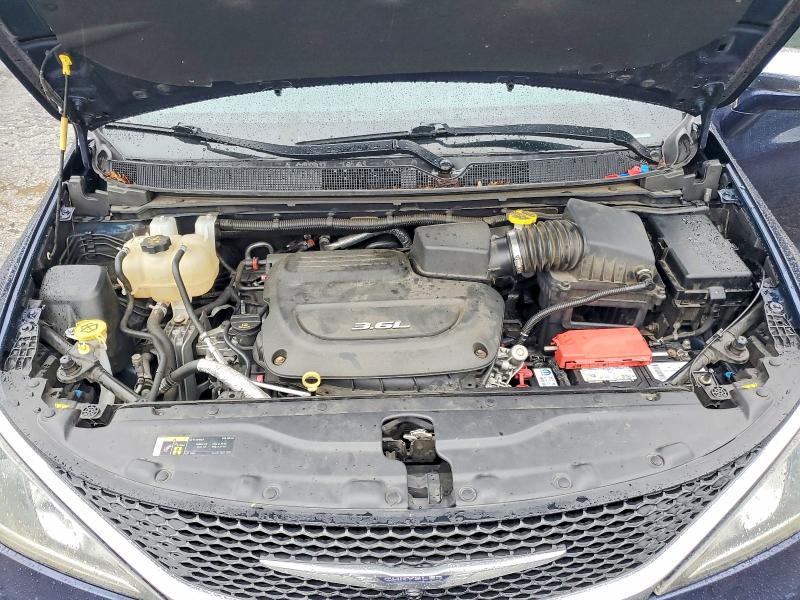 Продаж на аукціоні авто 2018 Chrysler Pacifica, vin: 2C4RC1GG6JR105849, номер лоту: 62055266