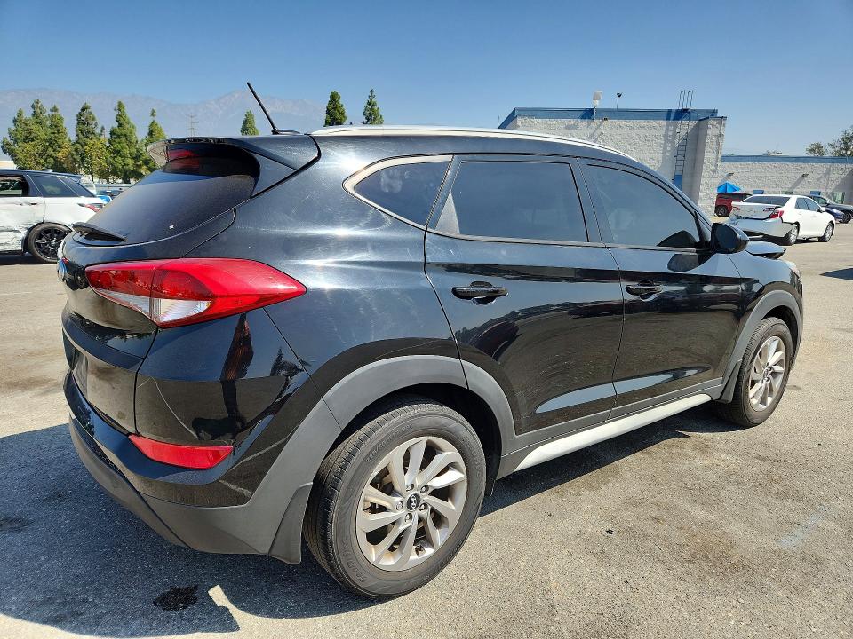 Продажа на аукционе авто 2017 Hyundai Tucson, vin: KM8J33A47HU540234, номер лота: 62812116