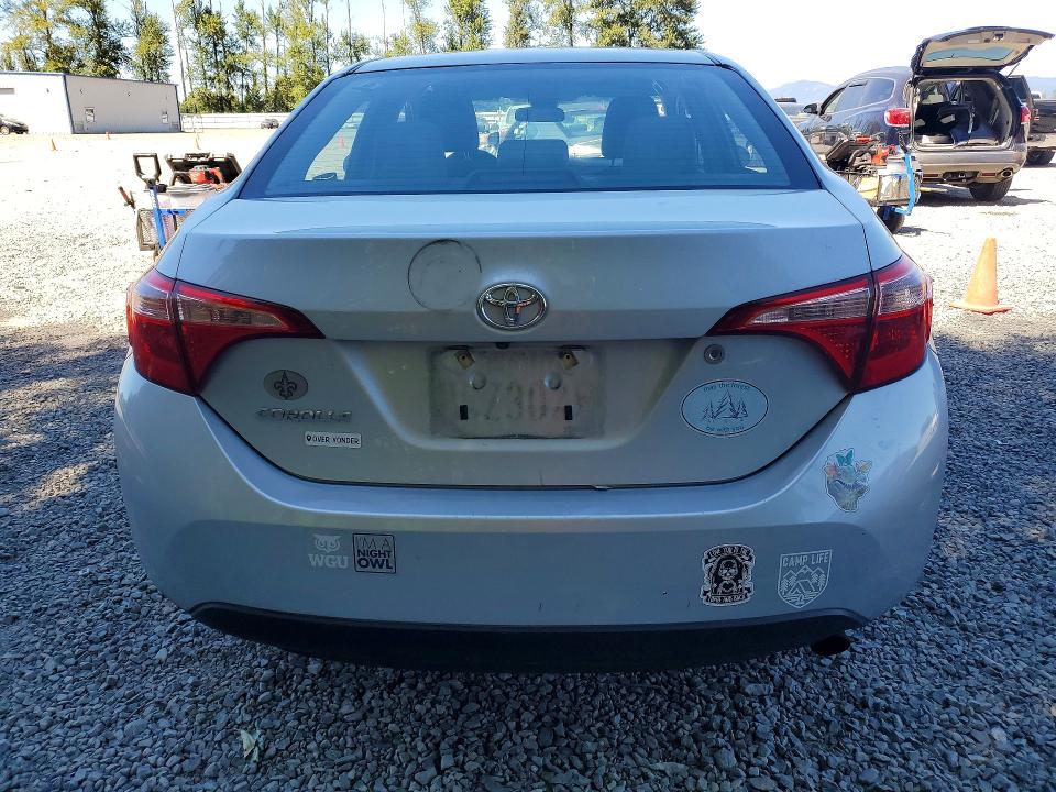 63579926 :رقم المزاد ، 2T1BURHE2HC760787 vin ، 2017 Toyota Corolla مزاد بيع