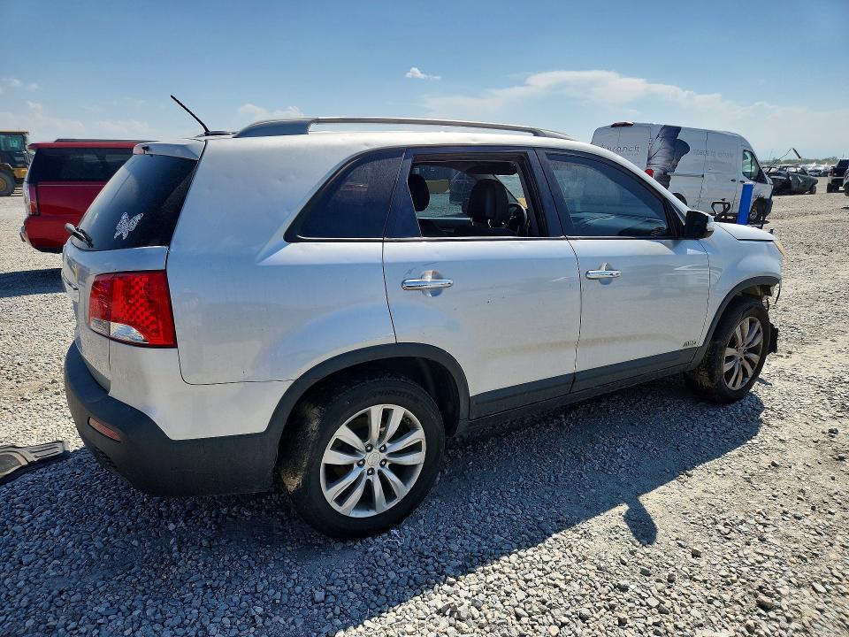 Продажа на аукционе авто 2011 Kia Sorento, vin: 5XYKTDA20BG080565, номер лота: 61478466