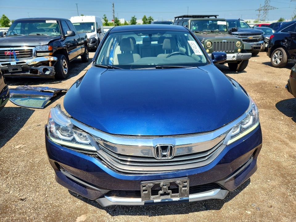 58746286 :رقم المزاد ، 1HGCR2F76HA062304 vin ، 2017 Honda Accord مزاد بيع
