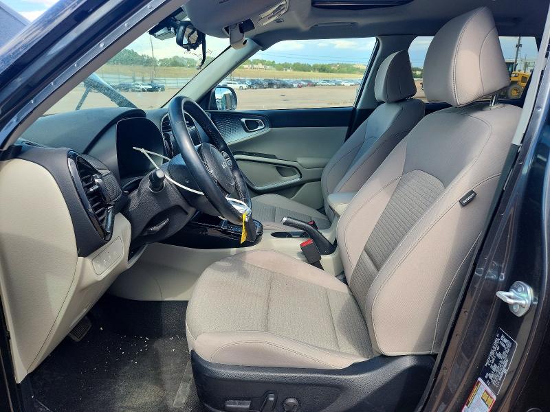 60255676 :رقم المزاد ، KNDJ33AU3P7889747 vin ، 2023 Kia Soul مزاد بيع