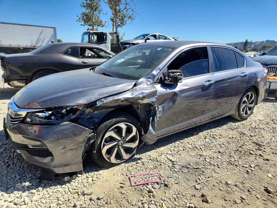 Auction sale of the 2016 Honda Accord, vin: 1HGCR2F73GA135577, lot number: 59159676