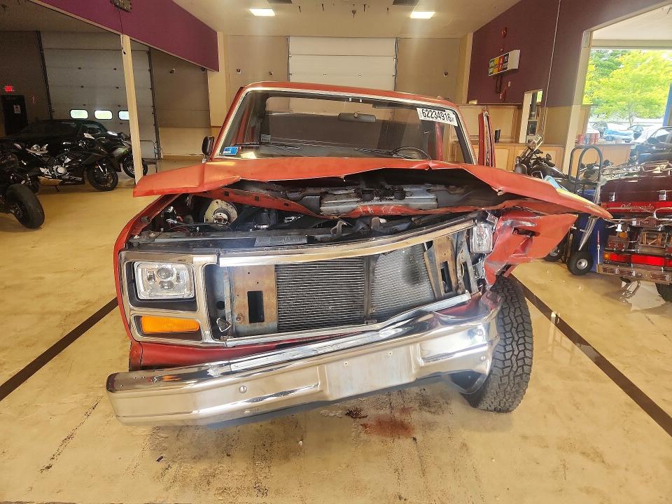 62234916 :رقم المزاد ، 1FTDF15Y4FLA57328 vin ، 1985 Ford F150 مزاد بيع
