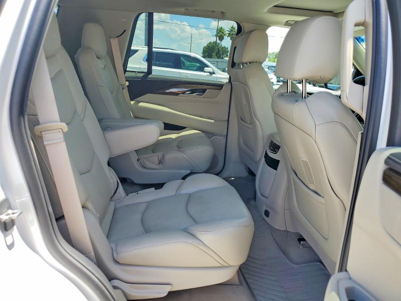 62064036 :رقم المزاد ، 1GYS3BKJ7JR403529 vin ، 2018 Cadillac Escalade مزاد بيع