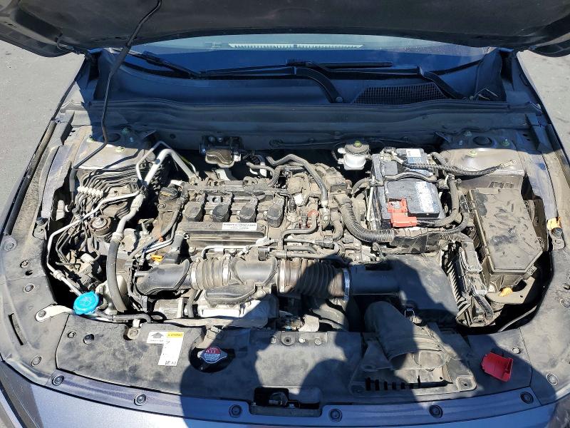 59285036 :رقم المزاد ، 1HGCV1F30JA076675 vin ، 2018 Honda Accord مزاد بيع