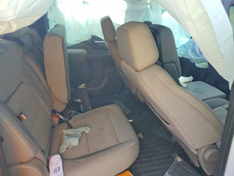 61738776 :رقم المزاد ، 3GCPWCED2MG262050 vin ، 2021 Chevrolet Silverado مزاد بيع