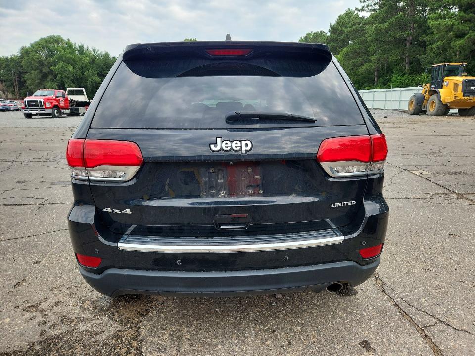 61820136 :رقم المزاد ، 1C4RJFBG6JC245399 vin ، 2018 Jeep Grand Cherokee مزاد بيع