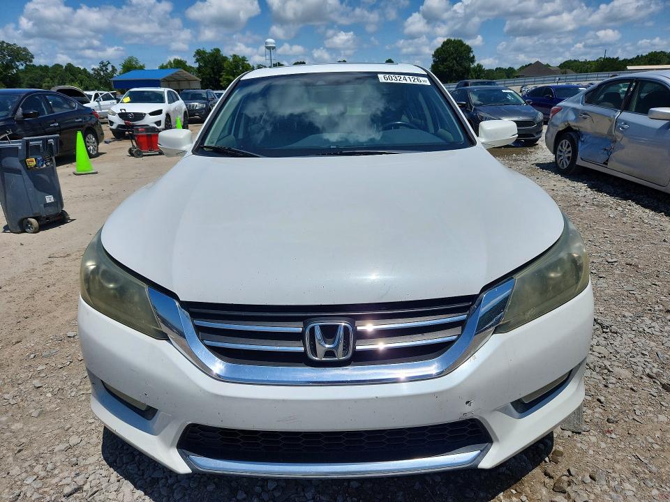 2015 Honda Accord მანქანა იყიდება აუქციონზე, vin: 1HGCR2F82FA146335, აუქციონის ნომერი: 60324126