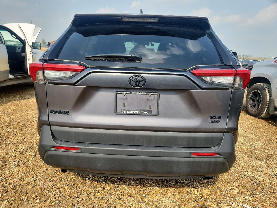 61429646 :رقم المزاد ، 2T3R1RFV2NC312580 vin ، 2022 Toyota Rav4 مزاد بيع
