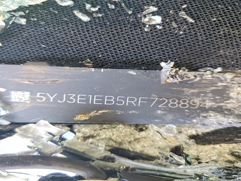 60261826 :رقم المزاد ، 5YJ3E1EB5RF728894 vin ، 2024 Tesla Model 3 مزاد بيع