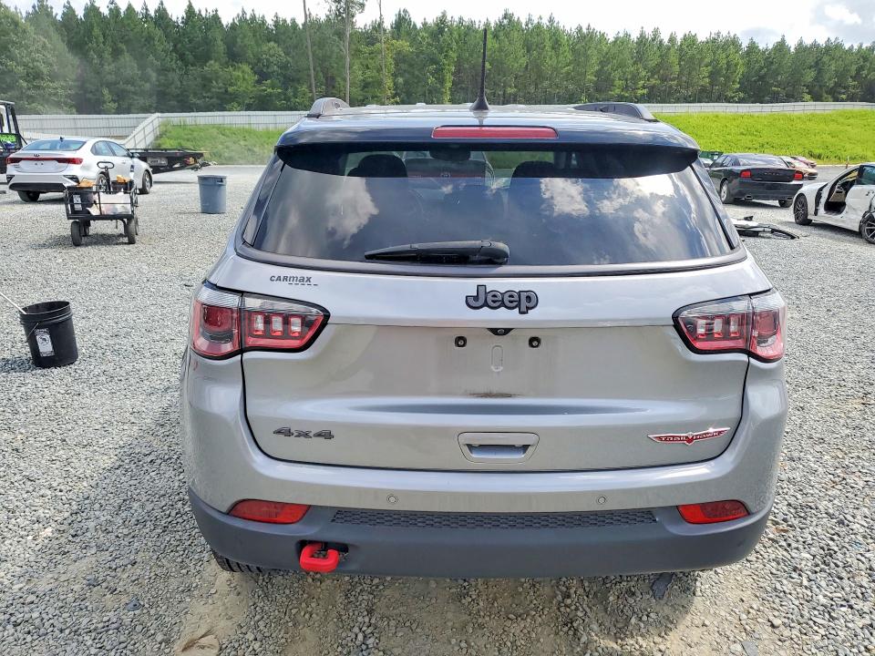 62021226 :رقم المزاد ، 3C4NJDDB3KT747376 vin ، 2019 Jeep Compass مزاد بيع