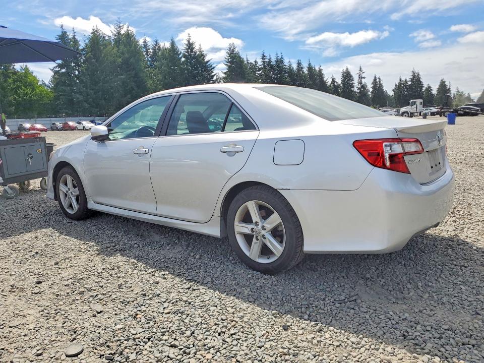 59317556 :رقم المزاد ، 4T1BF1FK4EU856919 vin ، 2014 Toyota Camry مزاد بيع