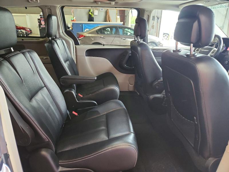 2014 Chrysler Town & Country მანქანა იყიდება აუქციონზე, vin: 2C4RC1CG0ER425650, აუქციონის ნომერი: 62205356