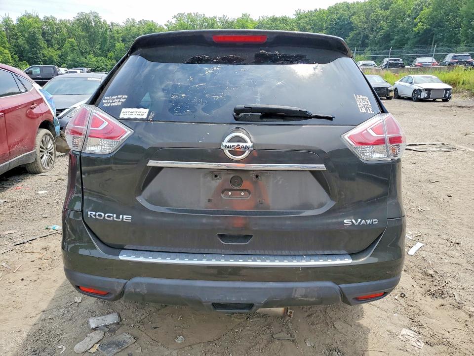 61065876 :رقم المزاد ، 5N1AT2MV5FC925132 vin ، 2015 Nissan Rogue مزاد بيع