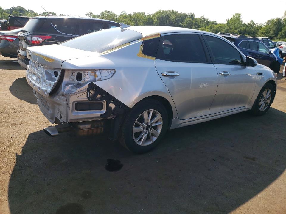 Продаж на аукціоні авто 2018 Kia Optima, vin: 5XXGT4L31JG222873, номер лоту: 61779846