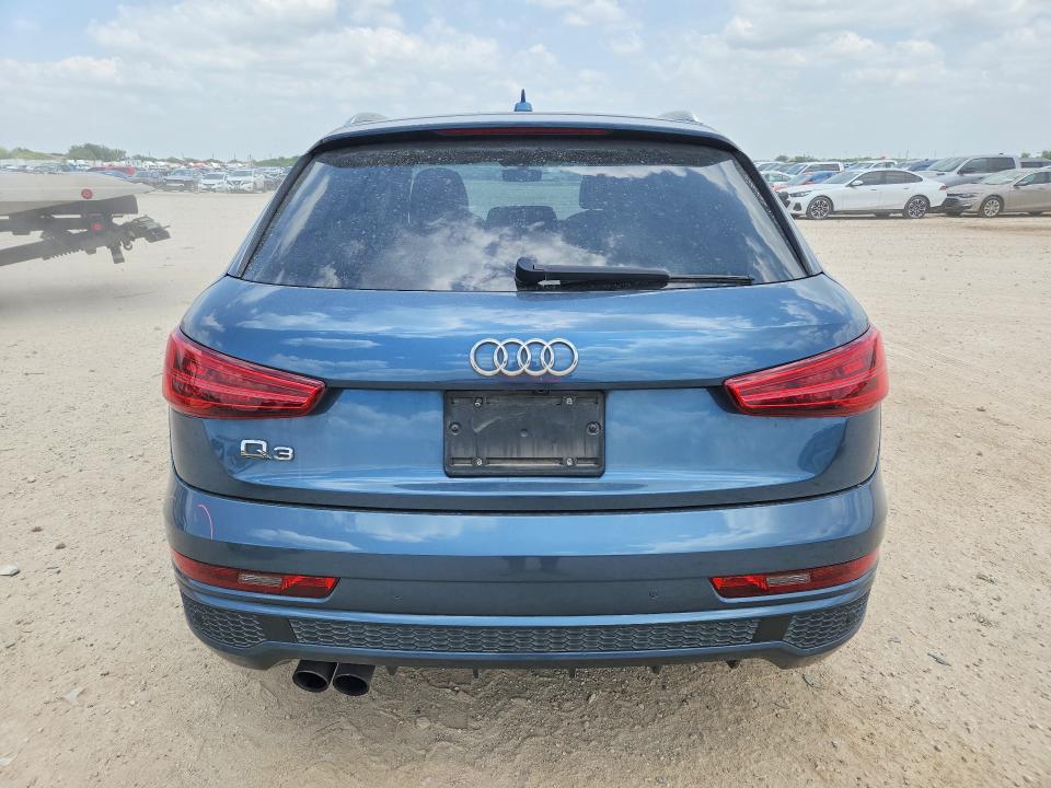 62755566 :رقم المزاد ، WA1HCCFS9JR023014 vin ، 2018 Audi Q3 مزاد بيع