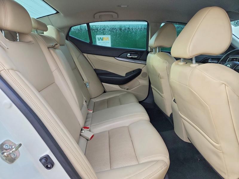 Auction sale of the 2017 Nissan Maxima, vin: 1N4AA6APXHC412135, lot number: 62230886