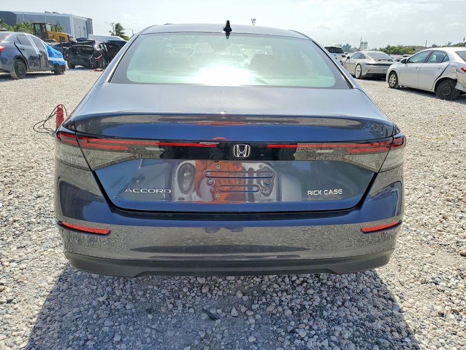 61169646 :رقم المزاد ، 1HGCY1F26SA063588 vin ، 2025 Honda Accord مزاد بيع