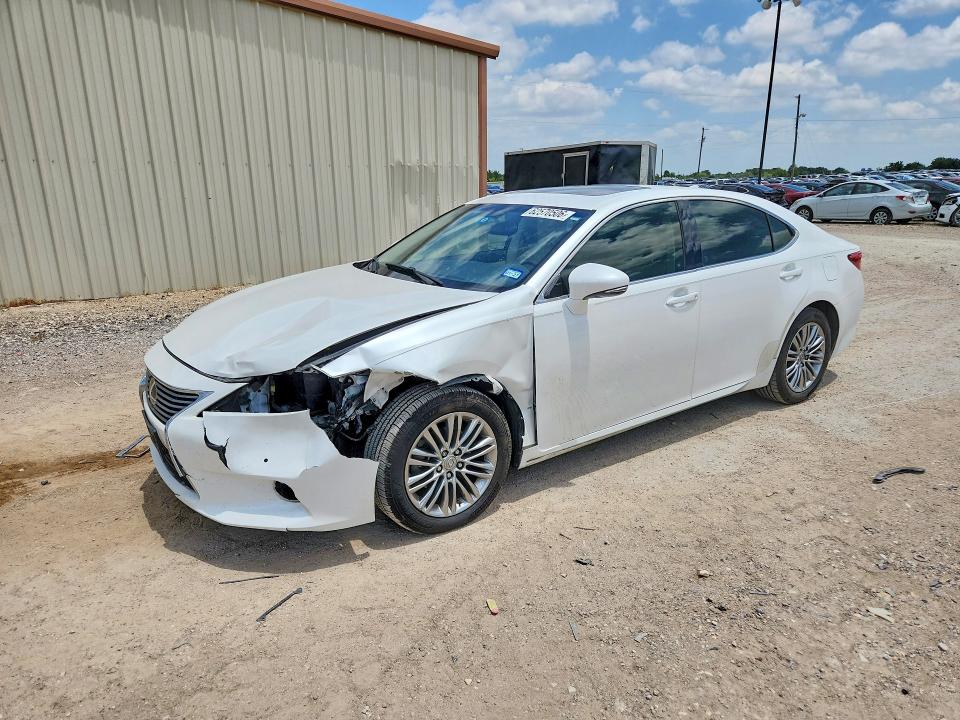 62570506 :رقم المزاد ، JTHBK1GG8F2152020 vin ، 2015 Lexus Es مزاد بيع