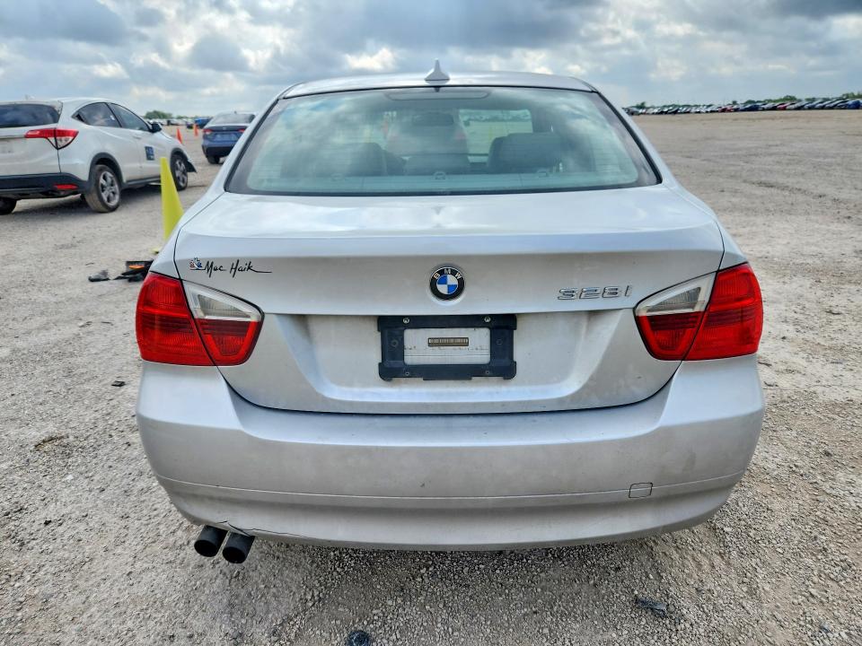 Продаж на аукціоні авто 2008 Bmw 328, vin: WBAVA33508K055718, номер лоту: 63110106