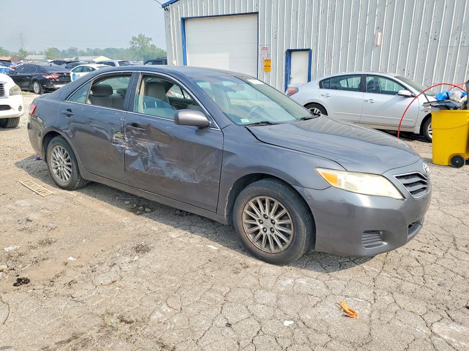 60506276 :رقم المزاد ، 4T4BF3EK2AR043611 vin ، 2010 Toyota Camry مزاد بيع
