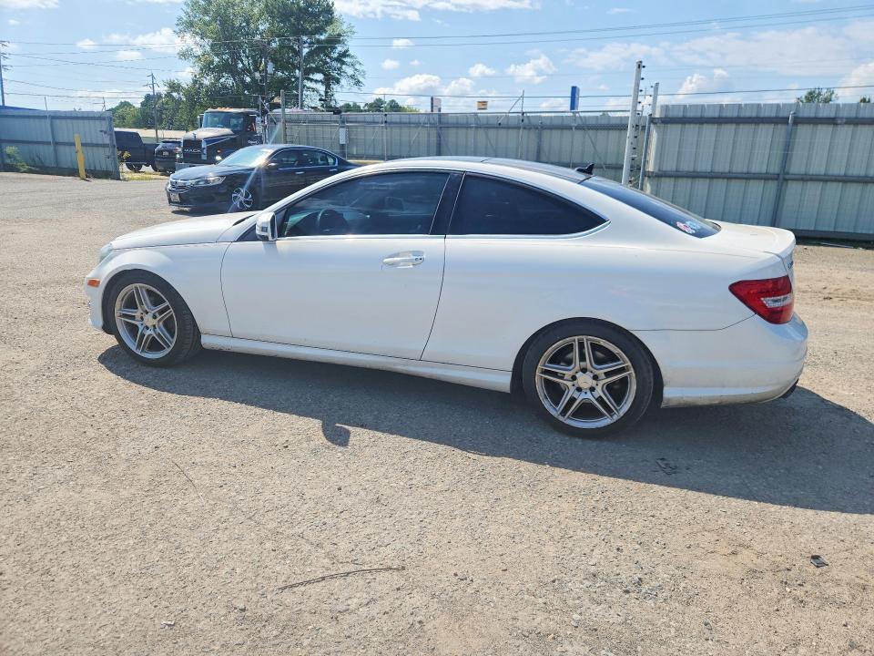 Продаж на аукціоні авто 2013 Mercedes-benz C, vin: WDDGJ4HB7DG052513, номер лоту: 60495096