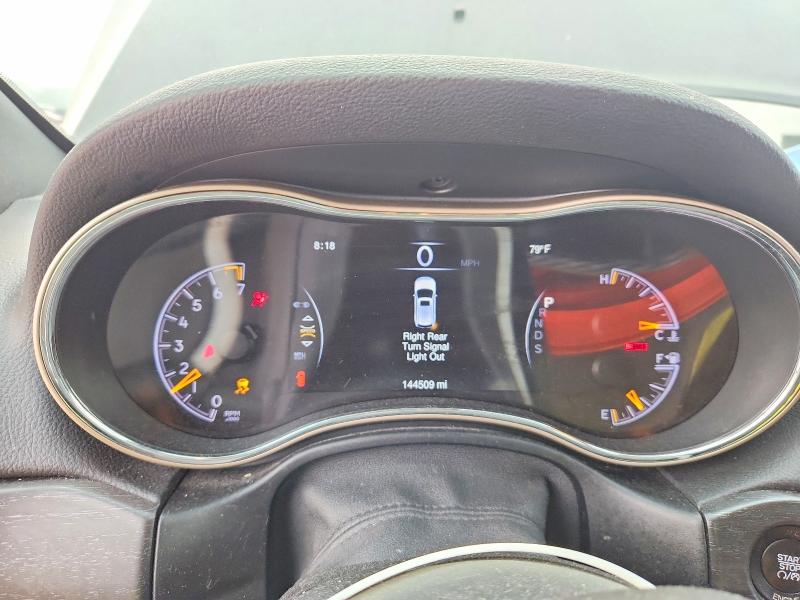 Продажа на аукционе авто 2015 Jeep Grand Cherokee, vin: 1C4RJFAG7FC923876, номер лота: 61722316