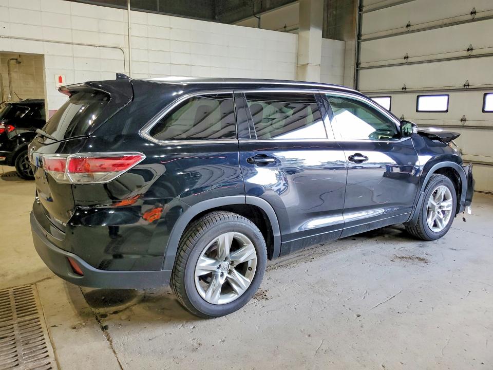 61672946 :رقم المزاد ، 5TDDKRFH6FS099975 vin ، 2015 Toyota Highlander مزاد بيع