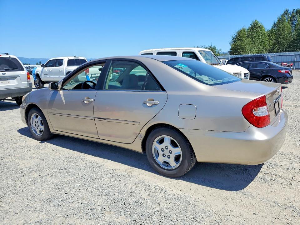 63424686 :رقم المزاد ، 4T1BE32K42U520915 vin ، 2002 Toyota Camry مزاد بيع