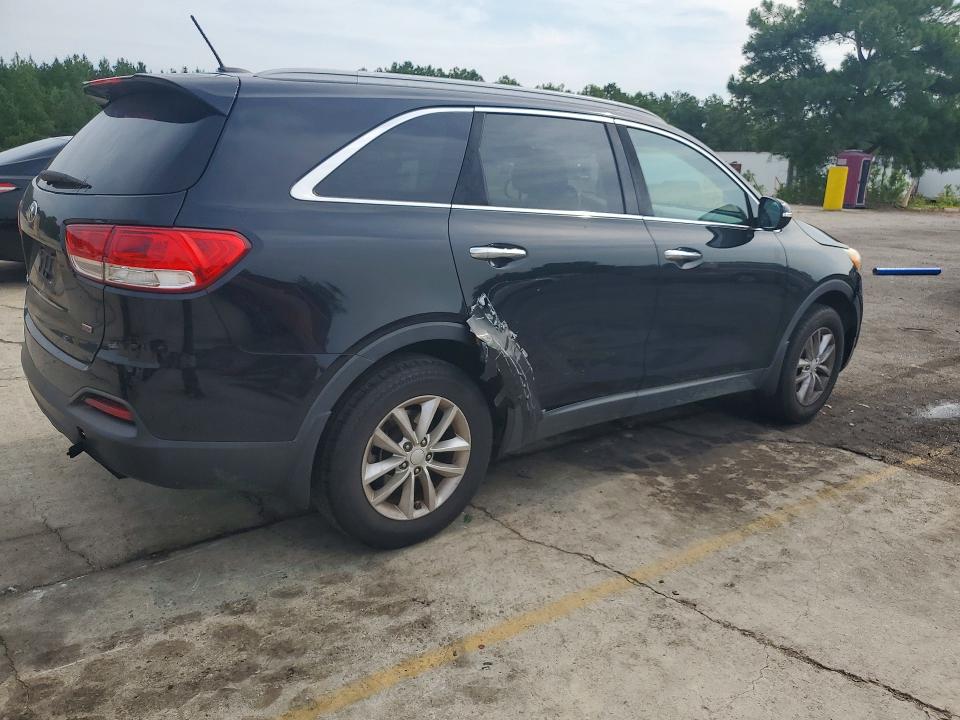 62613946 :رقم المزاد ، 5XYPG4A38HG224410 vin ، 2017 Kia Sorento مزاد بيع