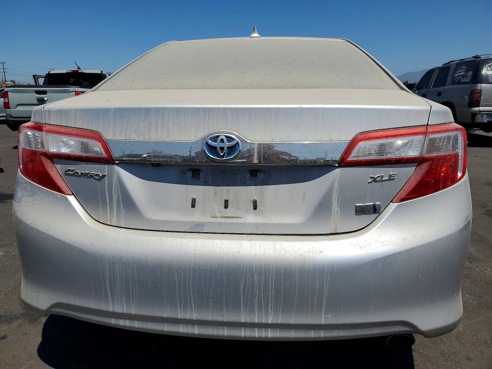 2012 Toyota Camry Hybrid მანქანა იყიდება აუქციონზე, vin: 4T1BD1FKXCU003184, აუქციონის ნომერი: 61863396