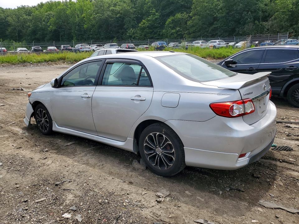 61856696 :رقم المزاد ، 2T1BU4EE6BC635077 vin ، 2011 Toyota Corolla مزاد بيع