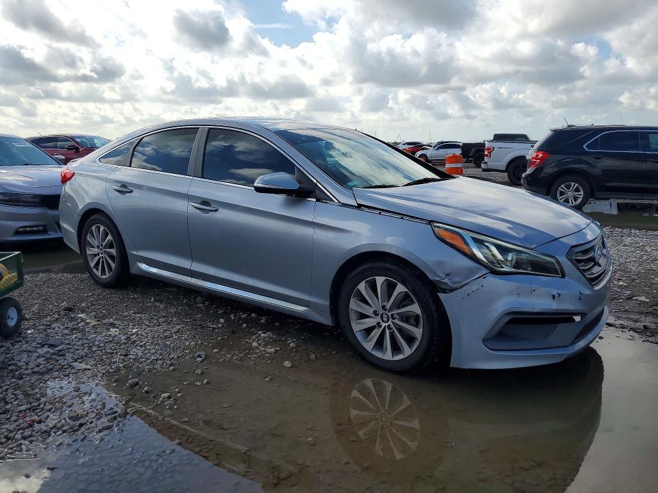 60229546 :رقم المزاد ، 5NPE34AF2FH125682 vin ، 2015 Hyundai Sonata مزاد بيع