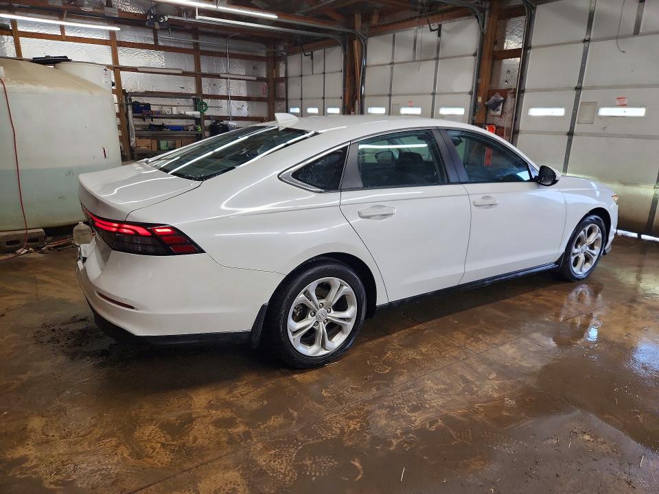 Продажа на аукционе авто 2024 Honda Accord, vin: 1HGCY1F27RA062556, номер лота: 61582786