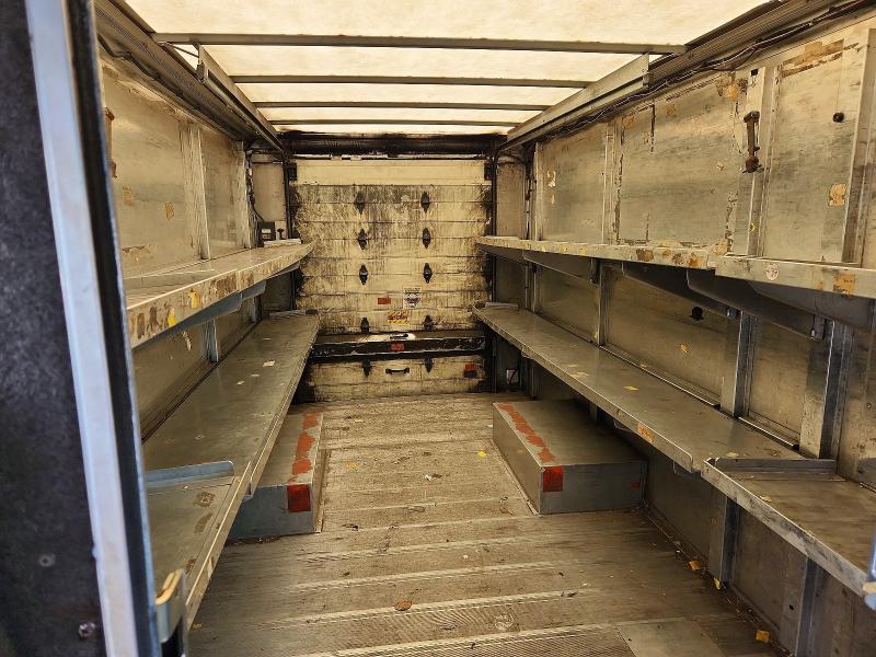 Продажа на аукционе авто 2001 Freightliner Mt45 Chassis, vin: 4UZAANBWX1CH52853, номер лота: 61421026
