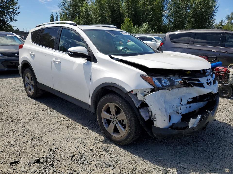 62655666 :رقم المزاد ، 2T3RFREV0FW242404 vin ، 2015 Toyota Rav4 مزاد بيع