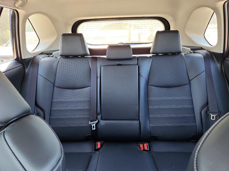 Продажа на аукционе авто 2025 Toyota Rav4, vin: JTMD6RFV0SJ094742, номер лота: 60000036