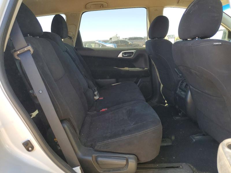 62314866 :رقم المزاد ، 5N1AR2MN3FC682418 vin ، 2015 Nissan Pathfinder مزاد بيع