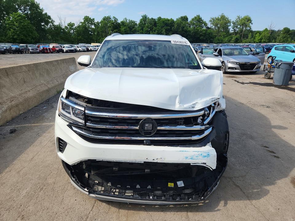 2021 Volkswagen Atlas Cross Sport მანქანა იყიდება აუქციონზე, vin: 1V2TE2CA4MC211607, აუქციონის ნომერი: 60438316